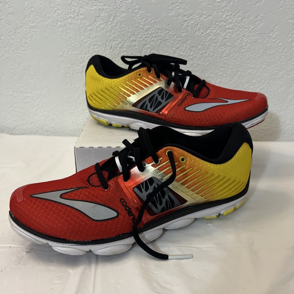 Brooks Purecadence 4 1101821D629 Running Gradient Mens 9.5 Red Yellow Black Gray